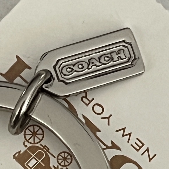 ❤️ Cute. Coach Keychain. - Picture 5 of 14